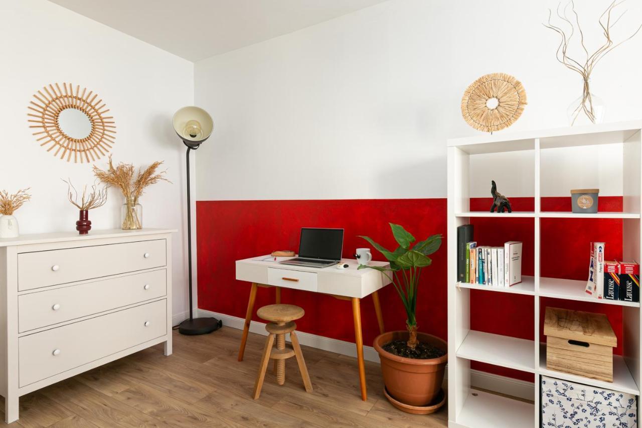 Appartement Le Cocon - Proche Gare - Lumineux & Centre - Commerces A Proximite *